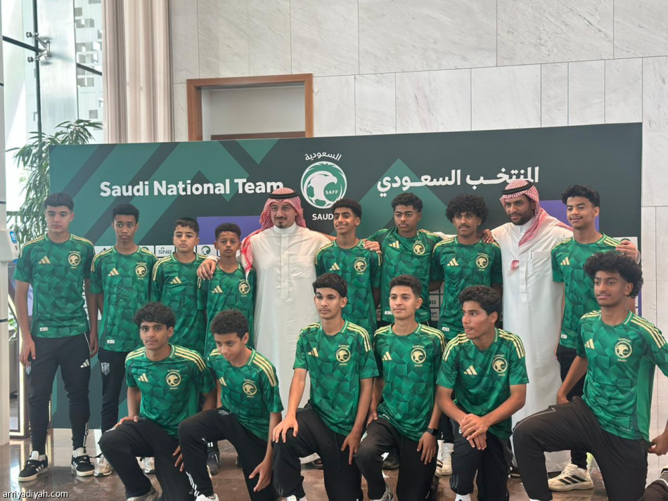 المنتخب إلى نيويورك