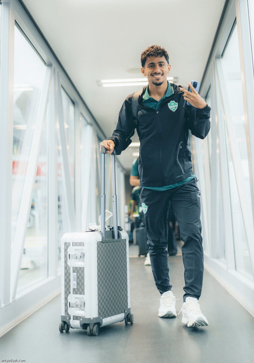الأهلي يصل